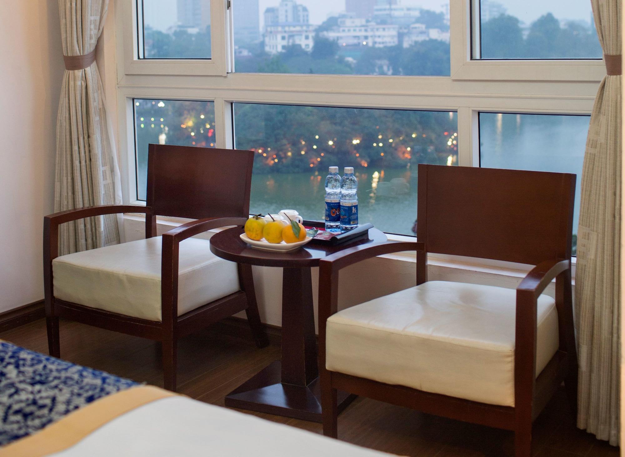Lakeside Palace Hotel Hanoi Bagian luar foto