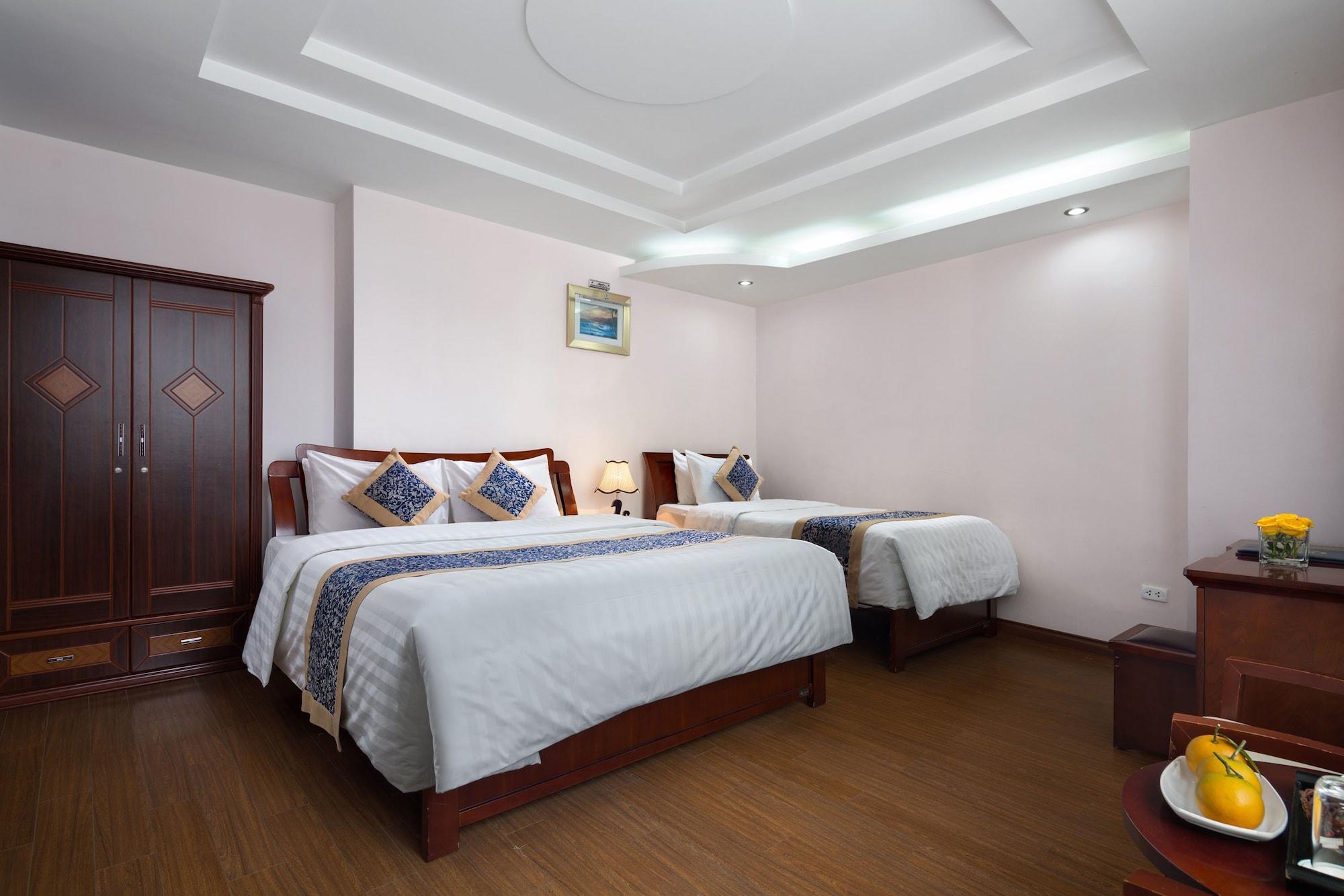 Lakeside Palace Hotel Hanoi Bagian luar foto