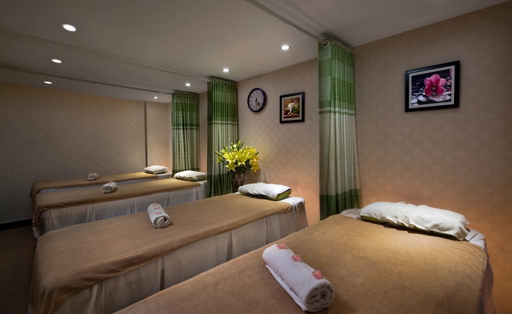 Lakeside Palace Hotel Hanoi Bagian luar foto